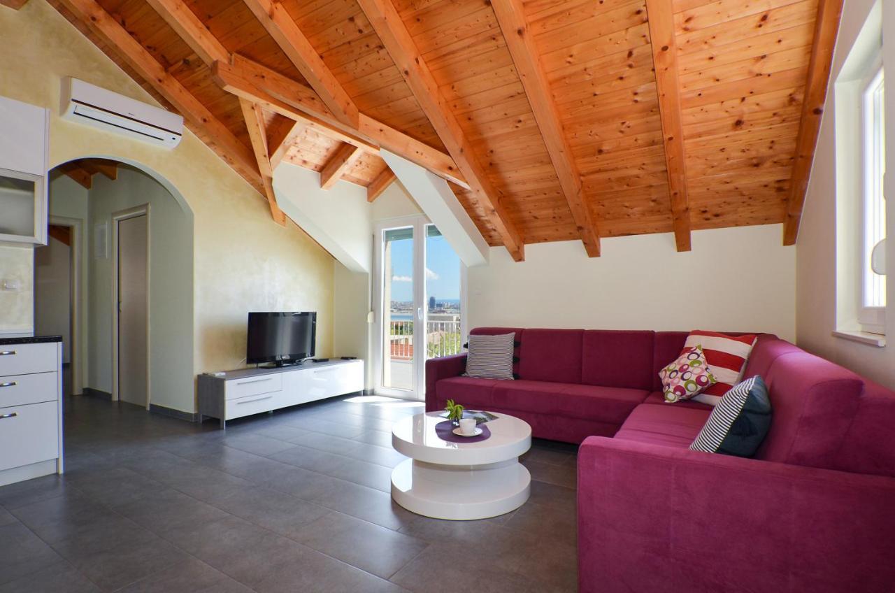Holiday Home Nevera Kaštela Zewnętrze zdjęcie