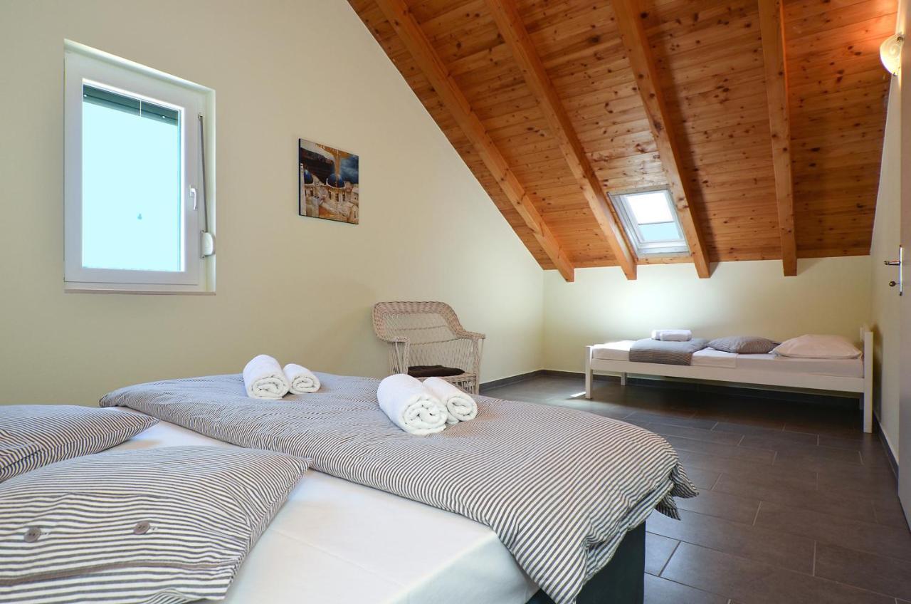 Holiday Home Nevera Kaštela Zewnętrze zdjęcie