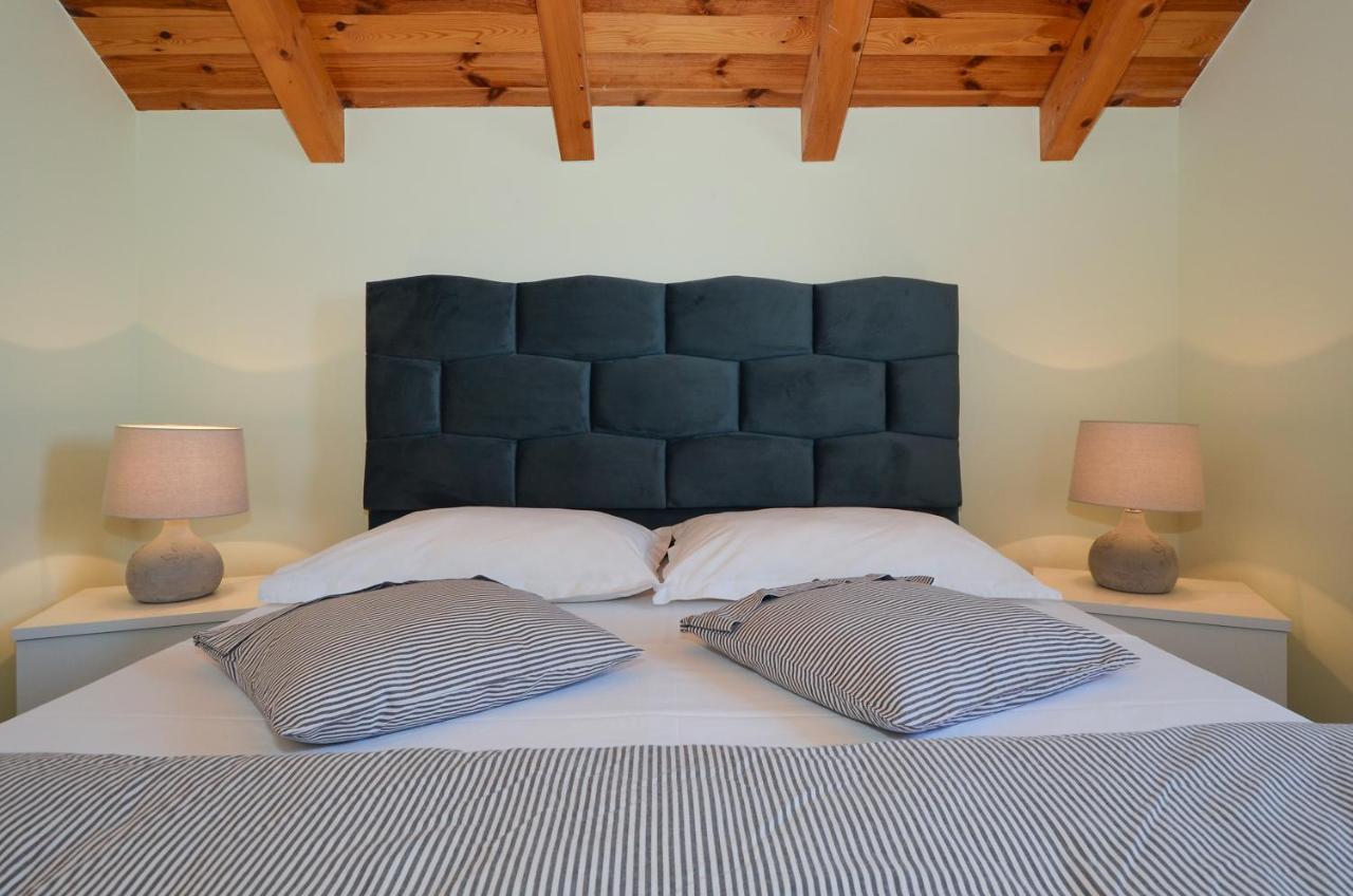 Holiday Home Nevera Kaštela Zewnętrze zdjęcie