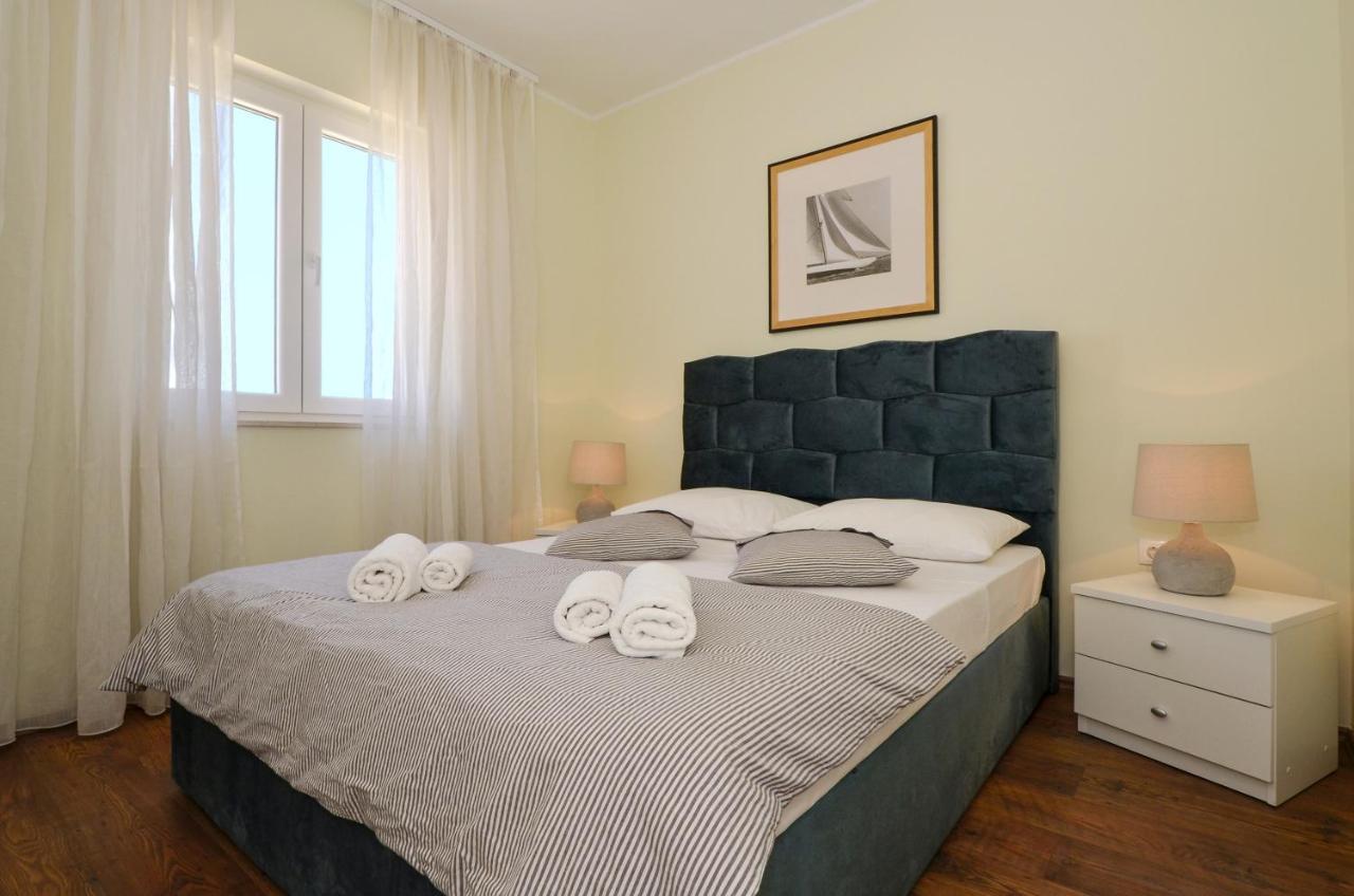 Holiday Home Nevera Kaštela Zewnętrze zdjęcie
